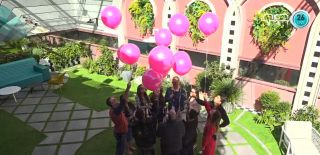 האח הגדול נותן להם להפריח בלונים עם החלומות שלהם וזה מה שכל דייר ביקש